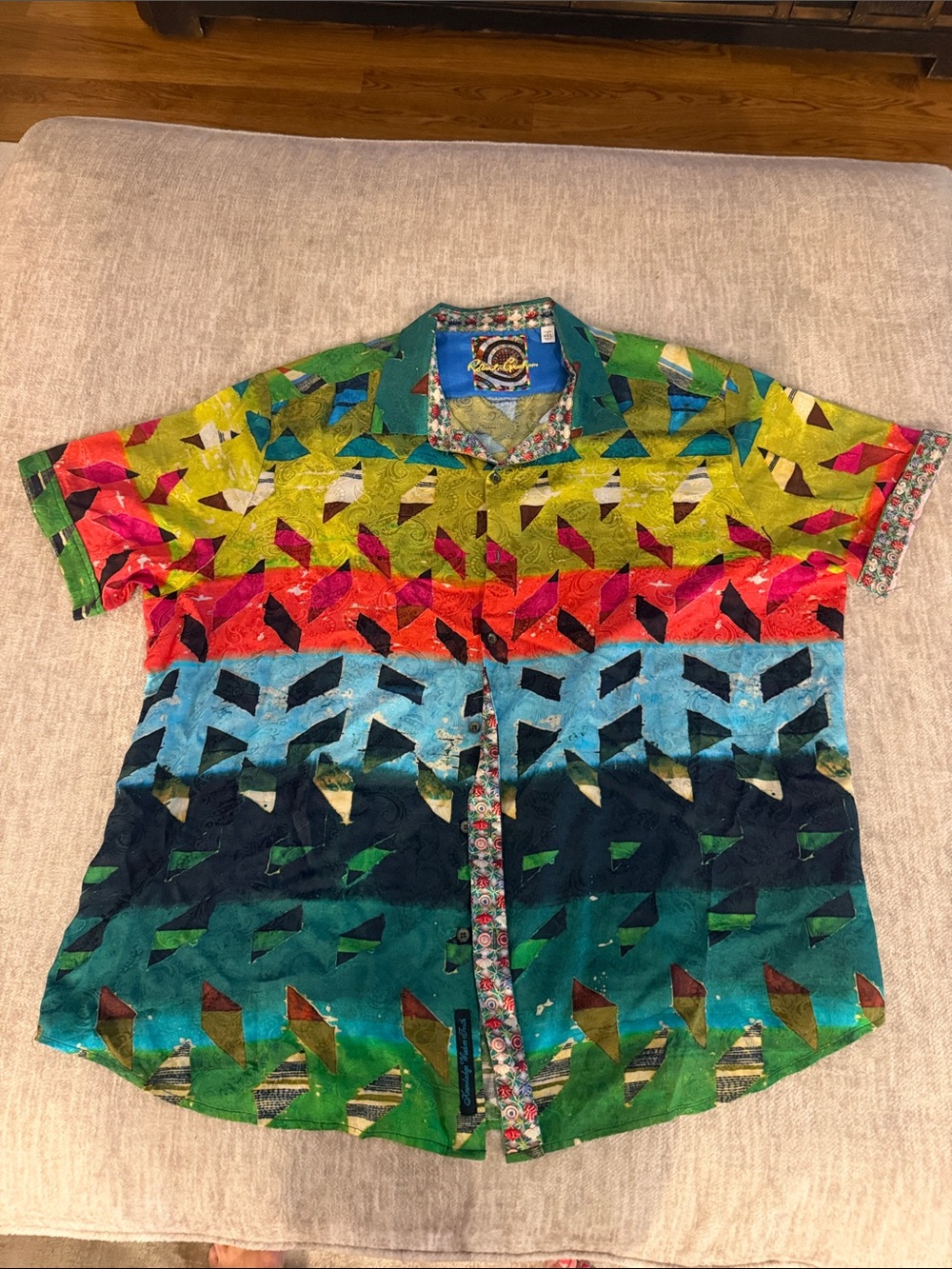 Robert Graham Vibrant Multicolor Geometric Short Sleeve Button-Up Shirt
